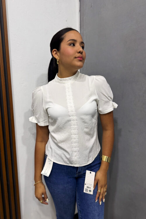 Blusa coquette